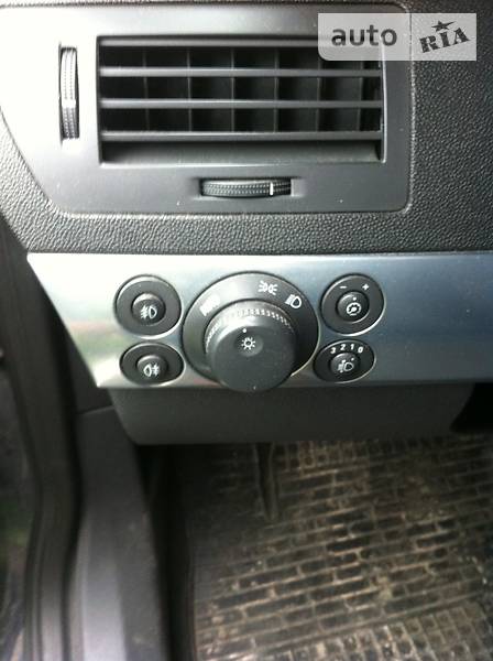 Універсал Opel Astra 2007 в Олевську