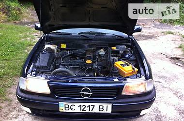 Универсал Opel Astra 1998 в Львове