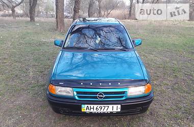 Хэтчбек Opel Astra 1994 в Донецке