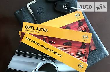 Универсал Opel Astra 2012 в Бродах