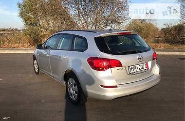 Универсал Opel Astra 2012 в Киеве