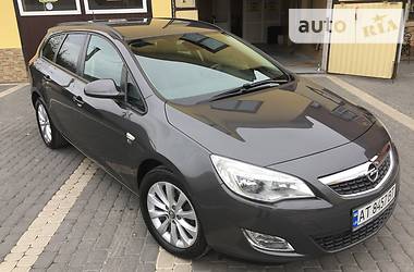 Универсал Opel Astra 2012 в Коломые