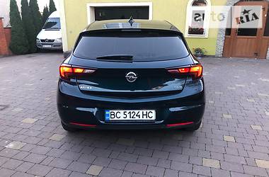 Хэтчбек Opel Astra 2017 в Львове