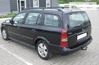 Универсал Opel Astra 2002 в Донецке