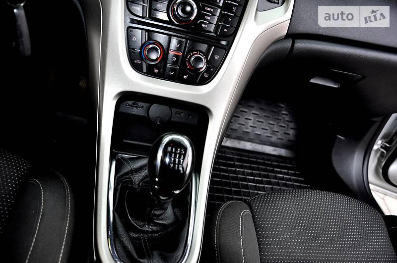 Універсал Opel Astra 2011 в Львові фото 15 Універсал Opel Astra 2011 в Львові