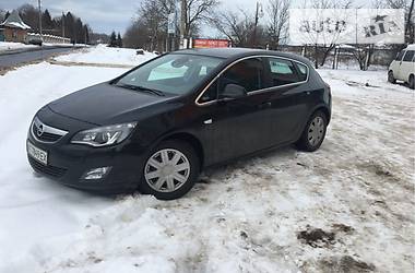 Хэтчбек Opel Astra 2012 в Ивано-Франковске