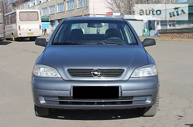 Седан Opel Astra 2005 в Николаеве