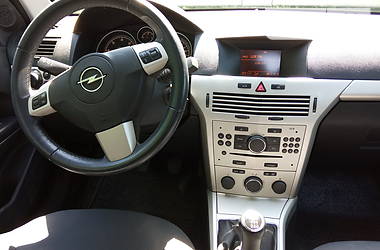 Седан Opel Astra 2008 в Черкасах