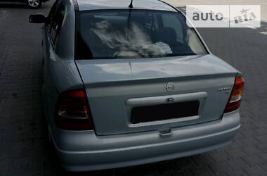 Седан Opel Astra 2005 в Киеве