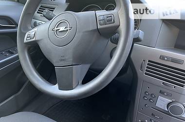 Універсал Opel Astra 2006 в 