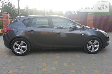 Хетчбек Opel Astra 2009 в 