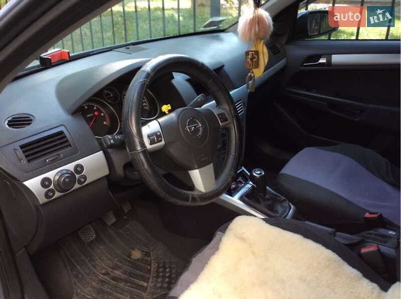 Универсал Opel Astra 2008 в Ивано-Франковске