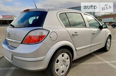 Хэтчбек Opel Astra 2005 в Киеве