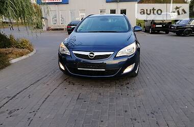 Универсал Opel Astra 2011 в Виннице