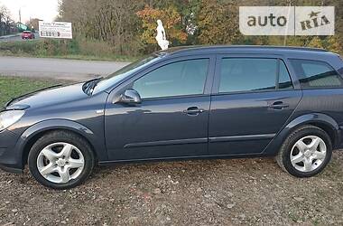 Универсал Opel Astra 2008 в Городке