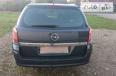 Универсал Opel Astra 2008 в Городке