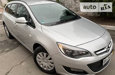 Универсал Opel Astra 2014 в Виннице