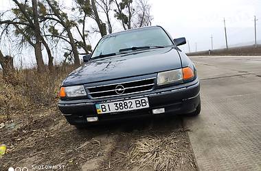 Хетчбек Opel Astra 1994 в 