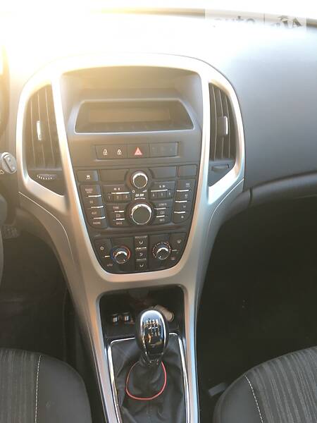 Універсал Opel Astra 2011 в Львові фото 9 Універсал Opel Astra 2011 в Львові