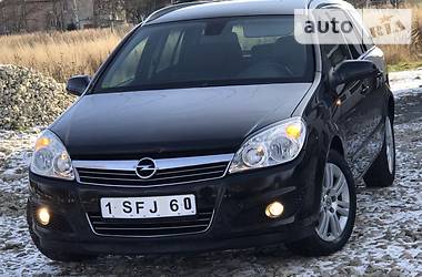 Универсал Opel Astra 2008 в Дрогобыче