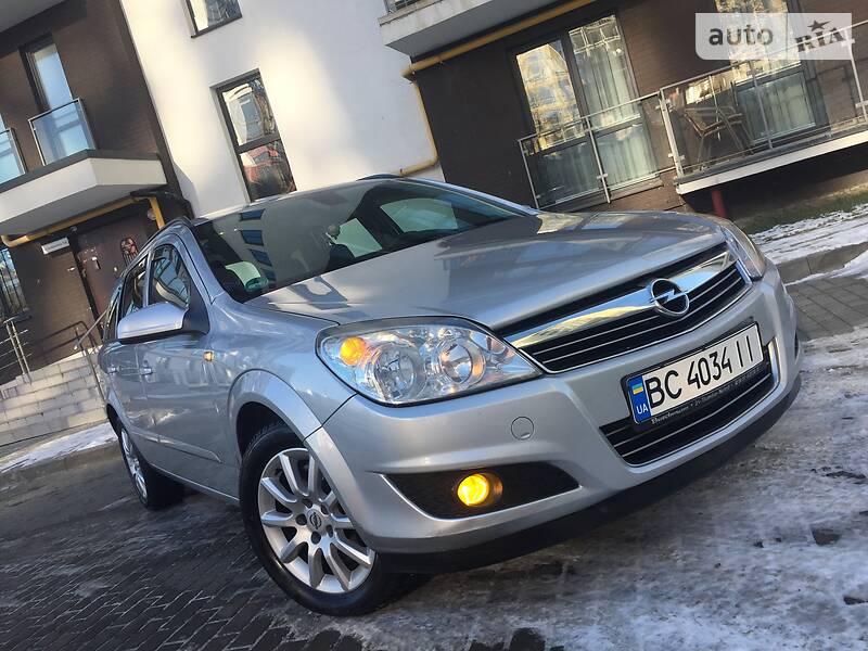 Универсал Opel Astra 2008 в Львове