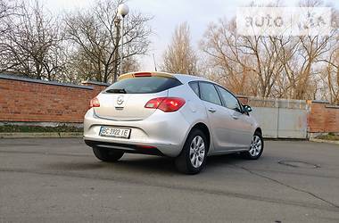 Хэтчбек Opel Astra 2014 в Трускавце