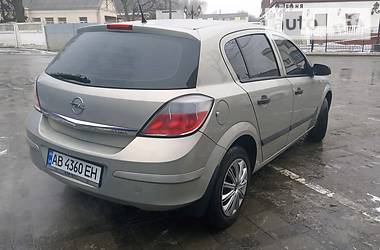 Хэтчбек Opel Astra 2007 в Виннице