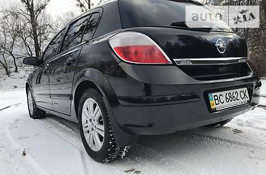 Хетчбек Opel Astra 2005 в 