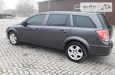 Универсал Opel Astra 2009 в Чемеровцах