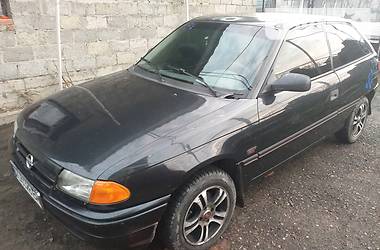 Хэтчбек Opel Astra 1993 в Виноградове