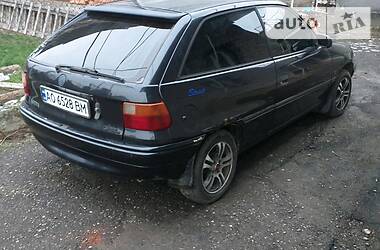 Хэтчбек Opel Astra 1993 в Виноградове