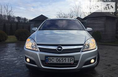 Универсал Opel Astra 2009 в Львове