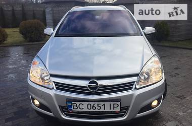 Универсал Opel Astra 2009 в Львове