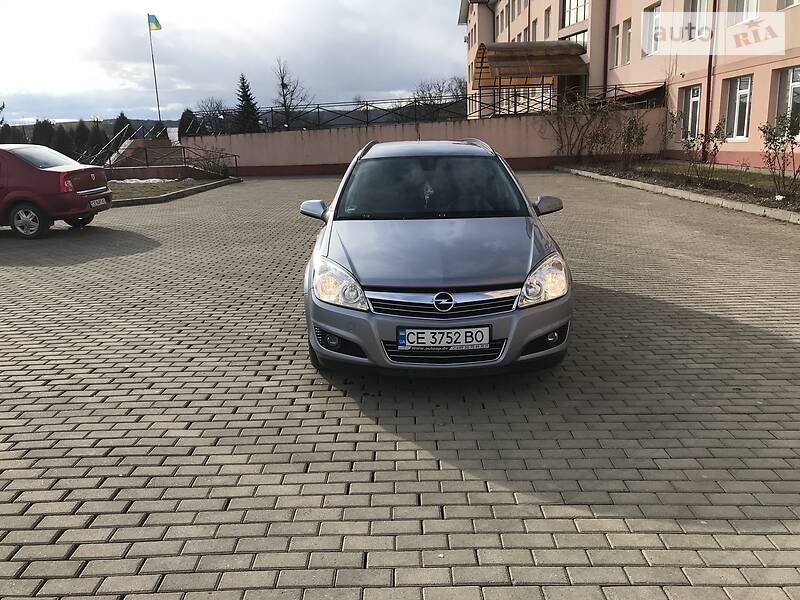 Універсал Opel Astra 2007 в Чернівцях