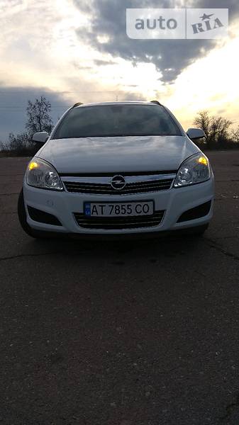 Универсал Opel Astra 2008 в Скадовске