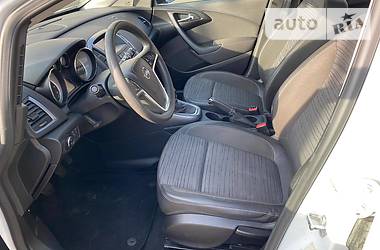 Універсал Opel Astra 2015 в 