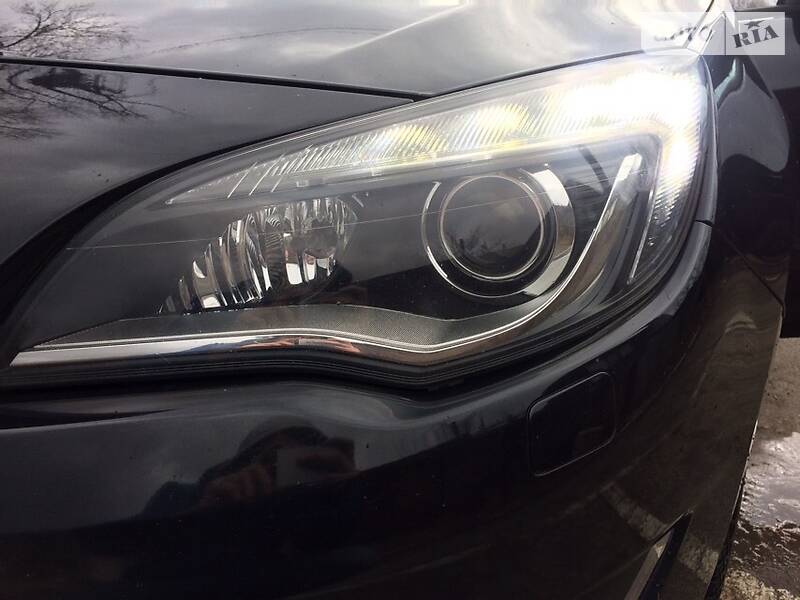 Універсал Opel Astra 2013 в Києві