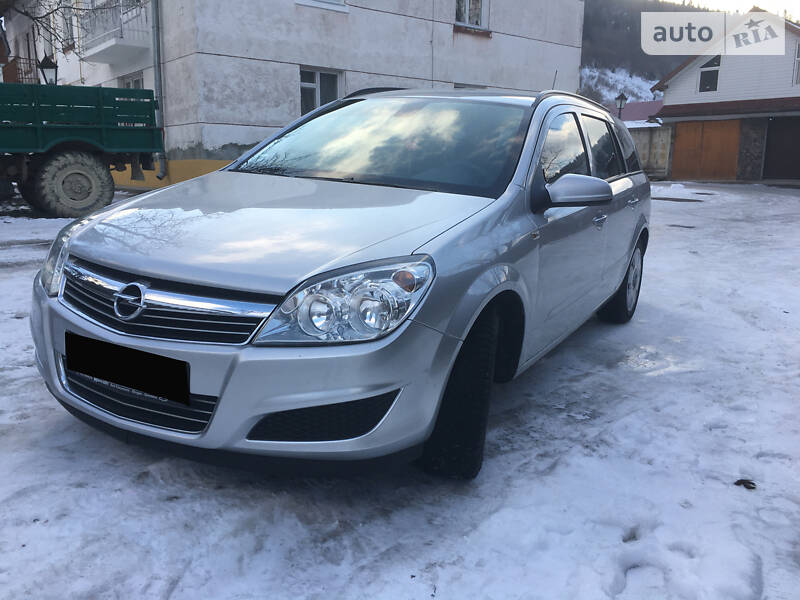 Універсал Opel Astra 2008 в Сколе