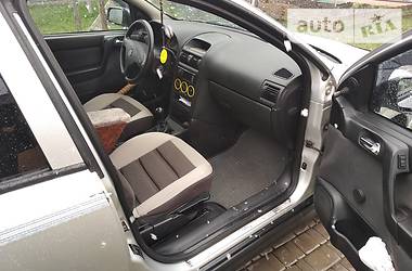 Універсал Opel Astra 2004 в 