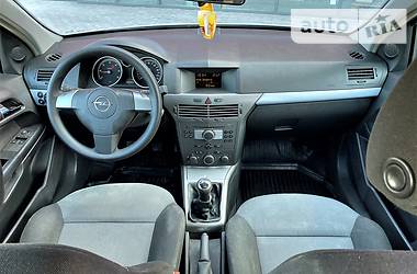 Хэтчбек Opel Astra 2006 в Днепре