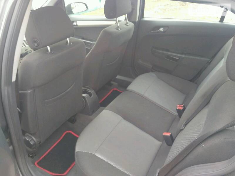 Універсал Opel Astra 2009 в Києві