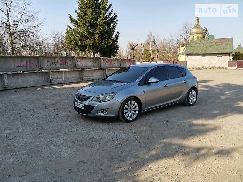 Хетчбек Opel Astra 2011 в Івано-Франківську фото 8 Хетчбек Opel Astra 2011 в Івано-Франківську
