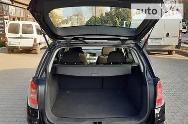 Універсал Opel Astra 2010 в 