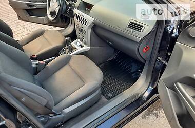 Універсал Opel Astra 2010 в 