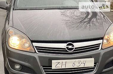 Універсал Opel Astra 2010 в 