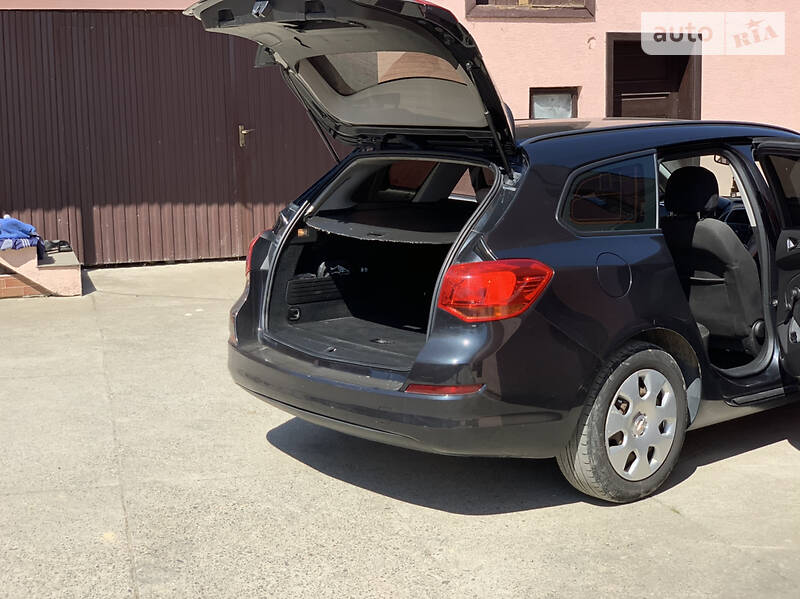 Універсал Opel Astra 2012 в Хусті фото 34 Універсал Opel Astra 2012 в Хусті