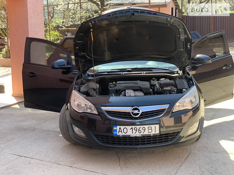 Універсал Opel Astra 2012 в Хусті фото 22 Універсал Opel Astra 2012 в Хусті