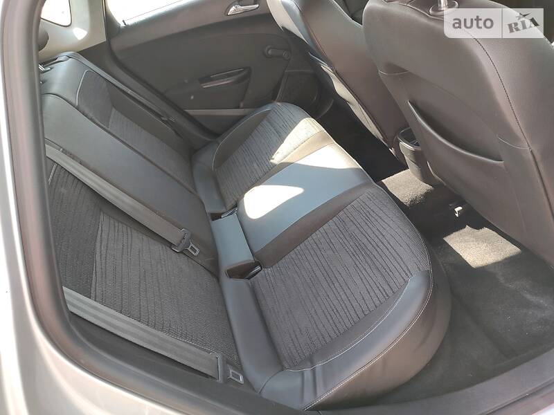Хетчбек Opel Astra 2014 в Львові