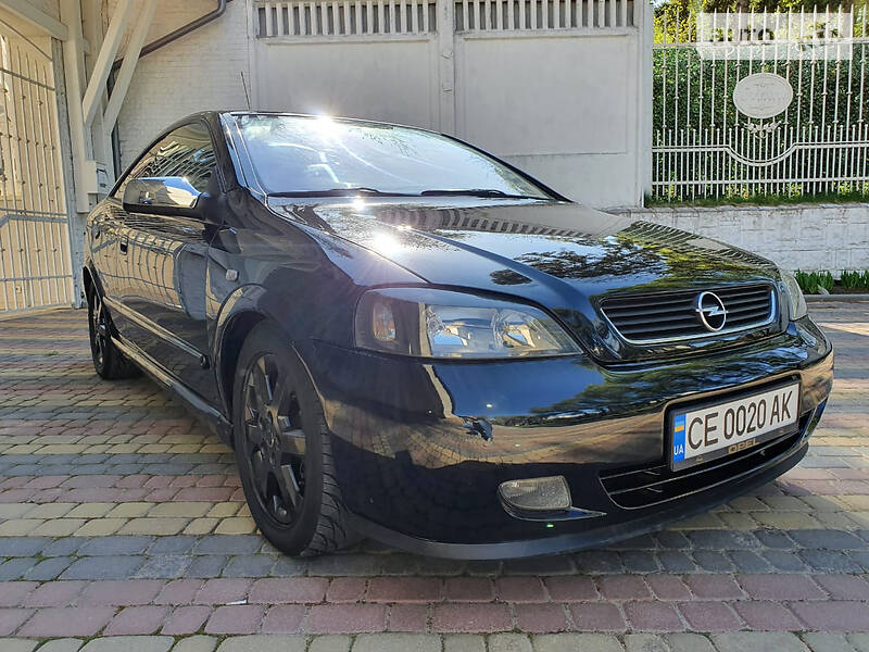 Купе Opel Astra 2004 в Чернівцях