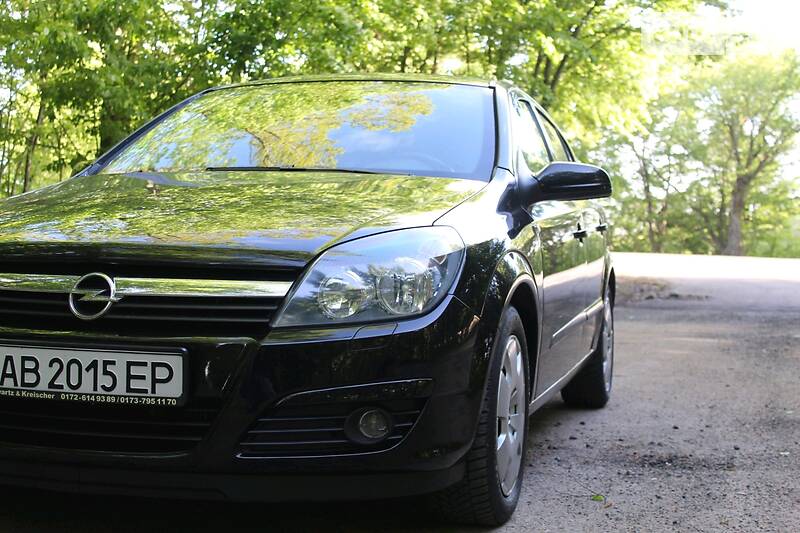 Хетчбек Opel Astra 2005 в 